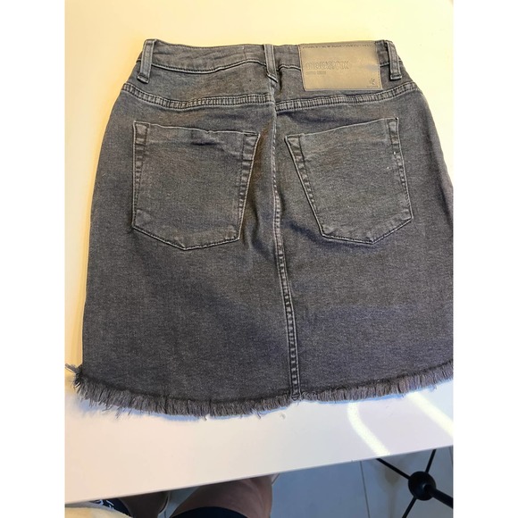 One Teaspoon FOX BLACK 2020 MINI HIGH WAIST DENIM SKIRT NWOT - Picture 8 of 9